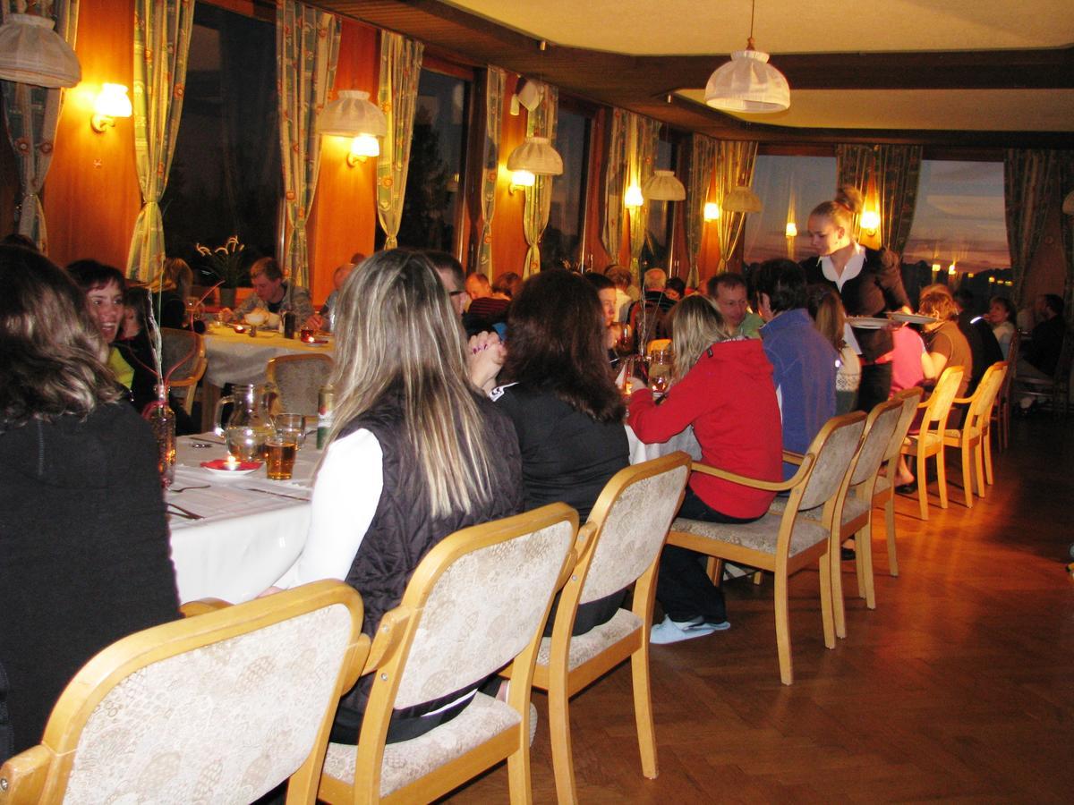 Hotel Alpinum Treffen Luaran gambar