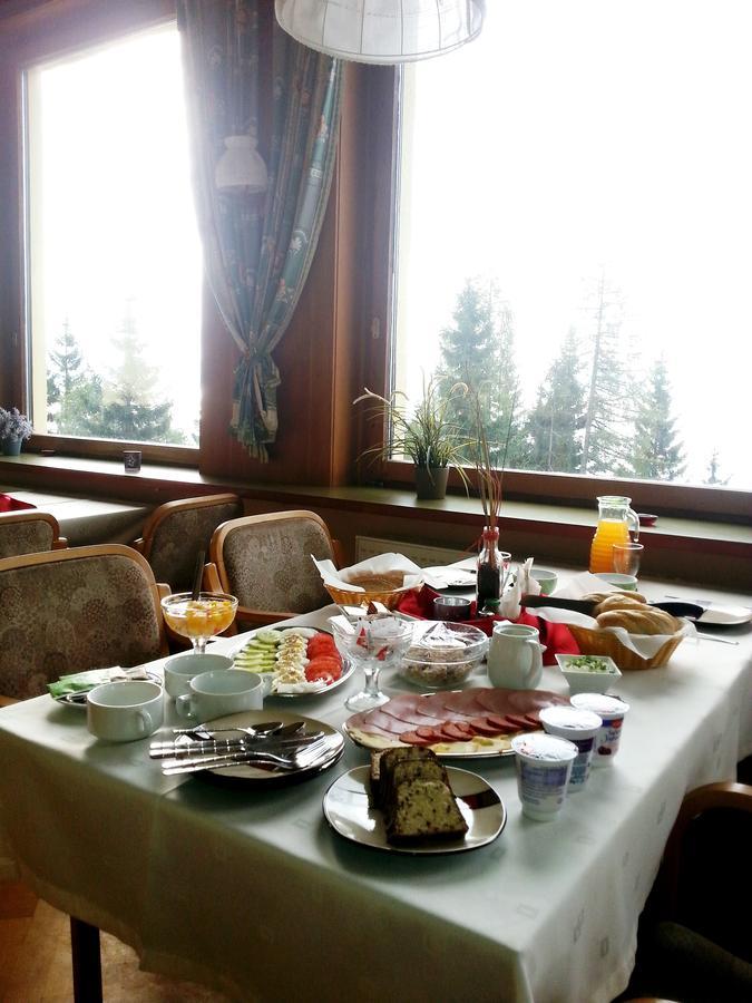 Hotel Alpinum Treffen Luaran gambar