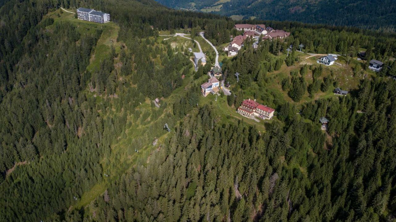 Hotel Alpinum Treffen Luaran gambar