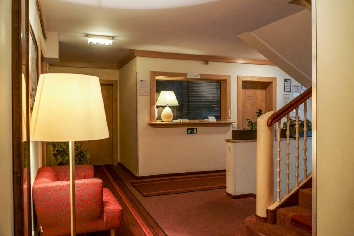 Hotel Alpinum Treffen Luaran gambar