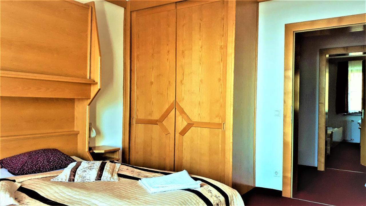 Hotel Alpinum Treffen Luaran gambar