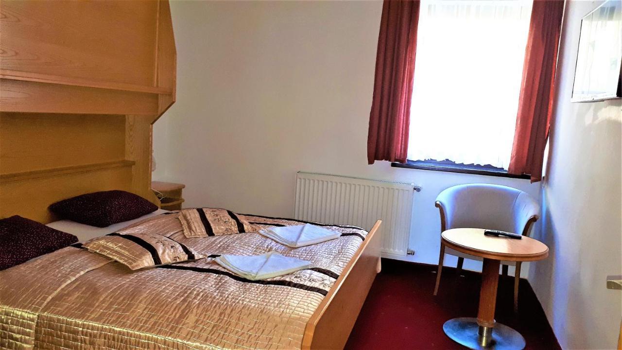 Hotel Alpinum Treffen Luaran gambar